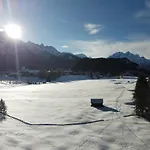 Haus Am Berg, 954 Hm, 82493 Klais * Крун