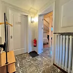 Haus Am Berg, 954 Hm, 82493 Klais * Krün